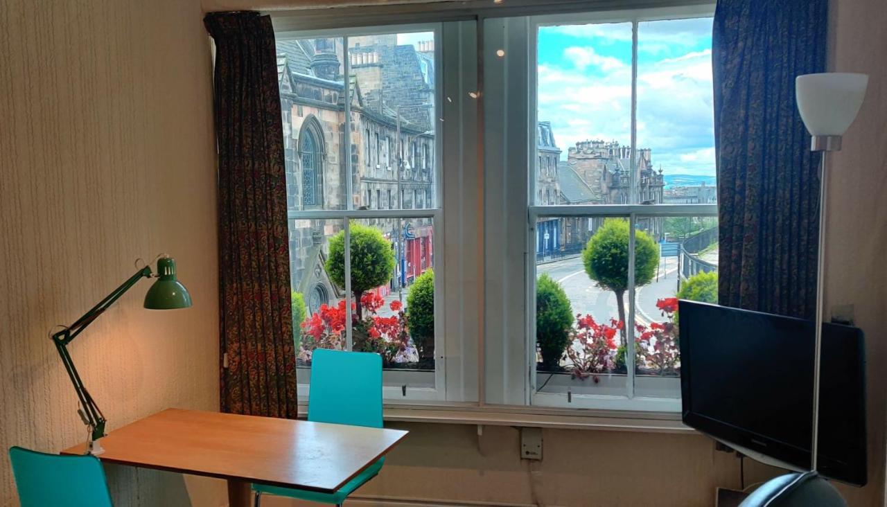 Royal Mile Apartment, 1 Minute From The Castle. — Photos 1