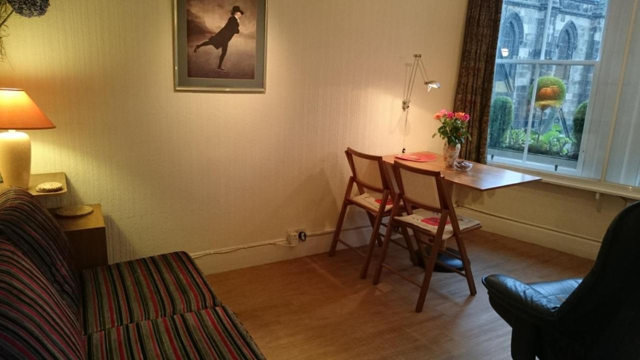 Royal Mile Apartment, 1 Minute From The Castle. — Photos 3